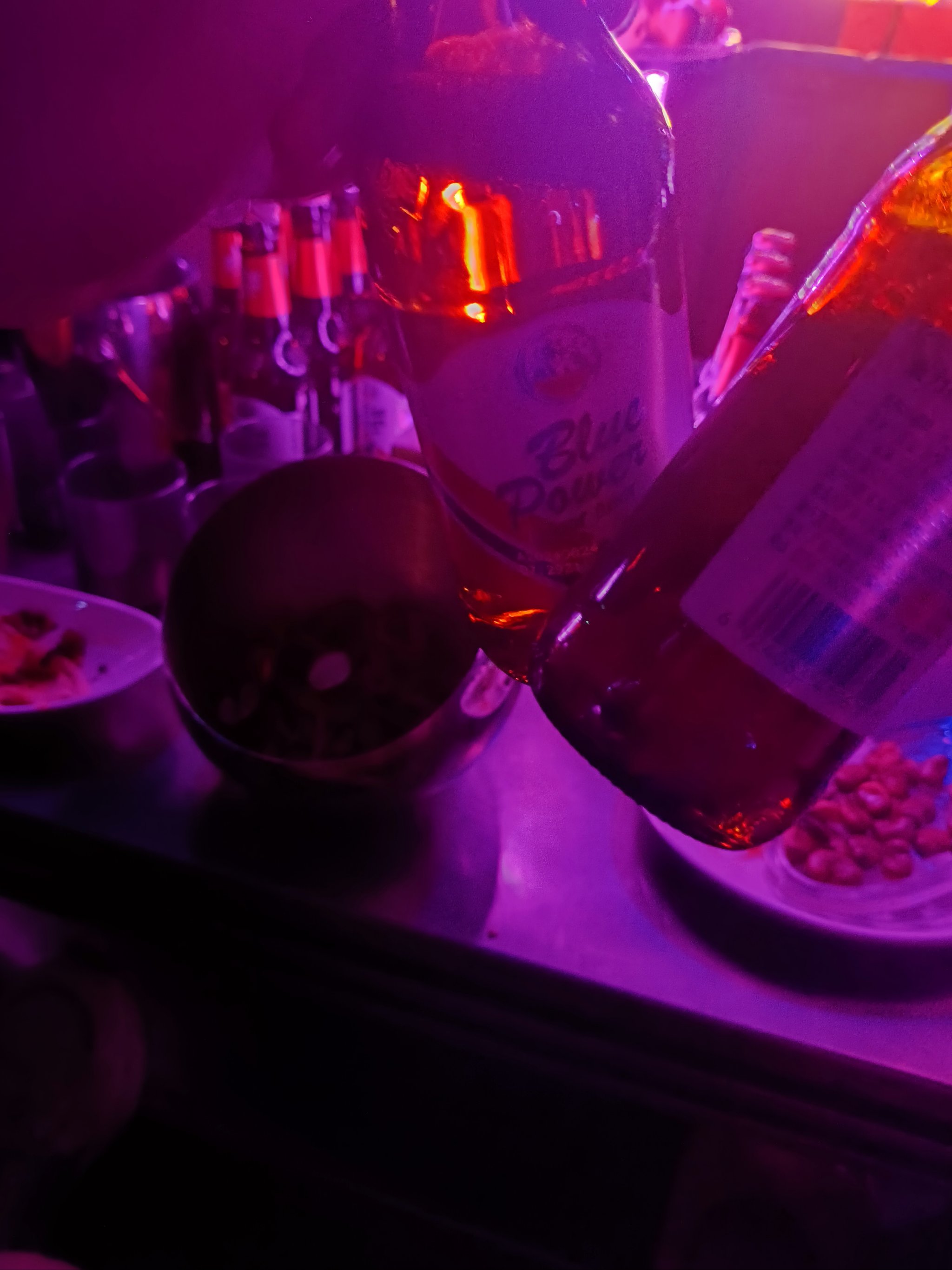 平凉商务ktv多少钱一个小时优惠推荐-泾川县ktv预定